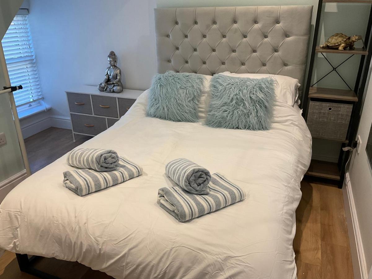 2 Bed Home From Home Apartment 41 Лондон Экстерьер фото